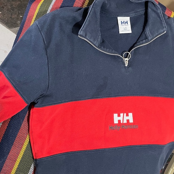 Men’s size large HH quarter zip. - Picture 2 of 4